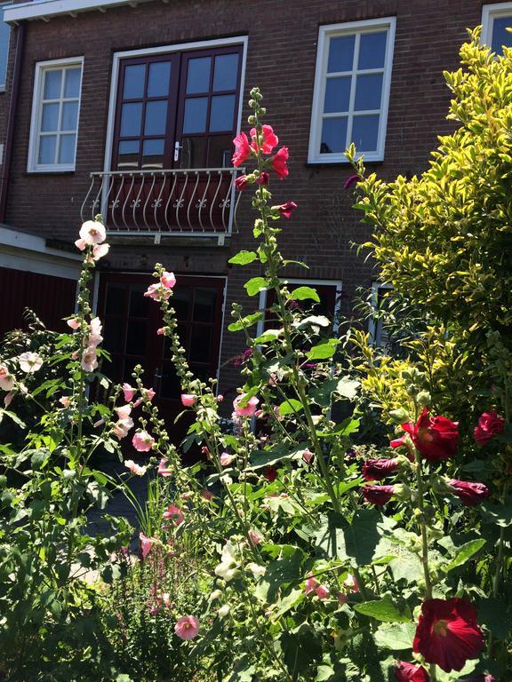 Gastenverblijf Door De Poort ติลเบิร์ก ภายนอก รูปภาพ