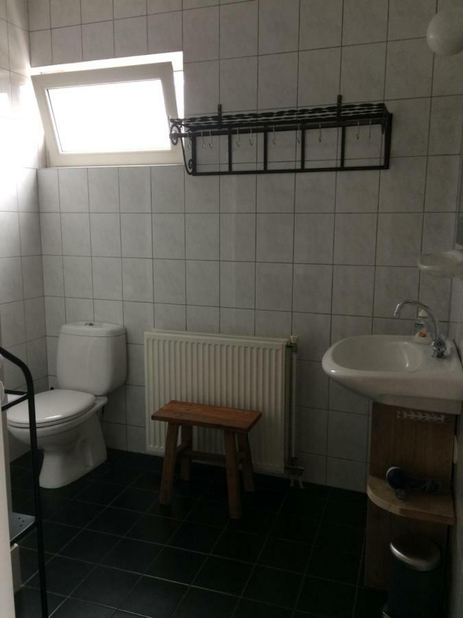Gastenverblijf Door De Poort ติลเบิร์ก ภายนอก รูปภาพ